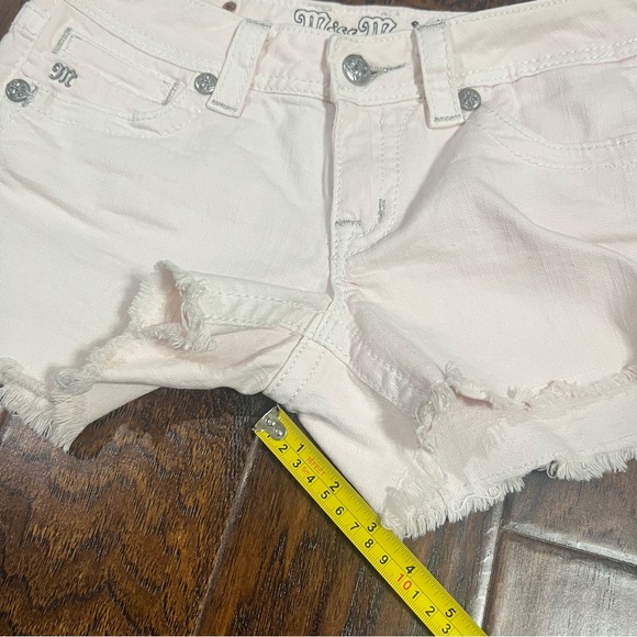 Miss Me Light Pale Pink Embellished Denim Shorts White Label Size 27 Distressed - Picture 6 of 14
